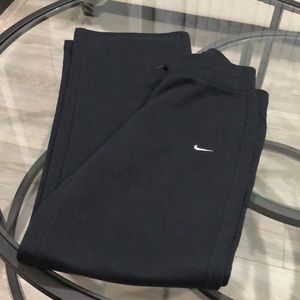 Nike black sweatpants vintage style new
